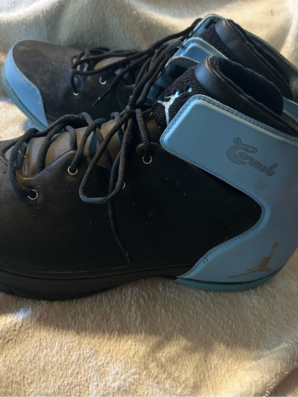 Jordan Men's Black and Light Blue High-Top Sneakers